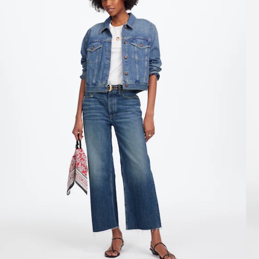 Madewell Low Slung Cropped Blue Jeans